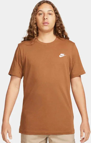 Nike Sportswear Club Tee Brown