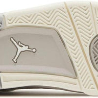 Wmns Air Jordan 4 Retro Frozen Moments