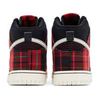 Nike Dunk High SE Tartan Plaid